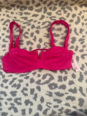 Victoria’s Secret Swim Hot Pink Underwire Bikini Top 32D NWT